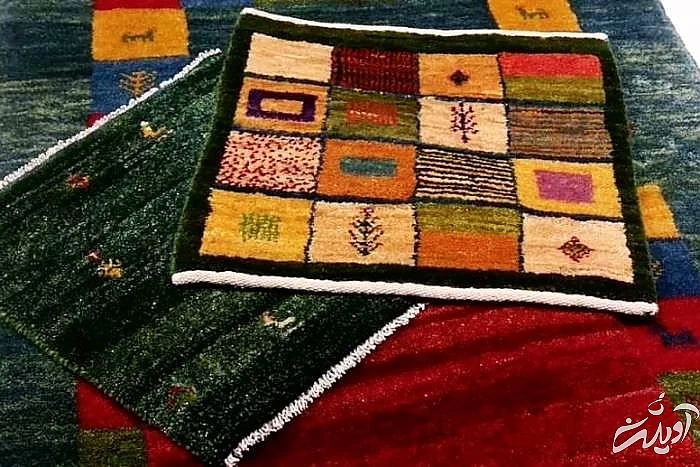 گلیم از سوغات شهر کرد گلیم